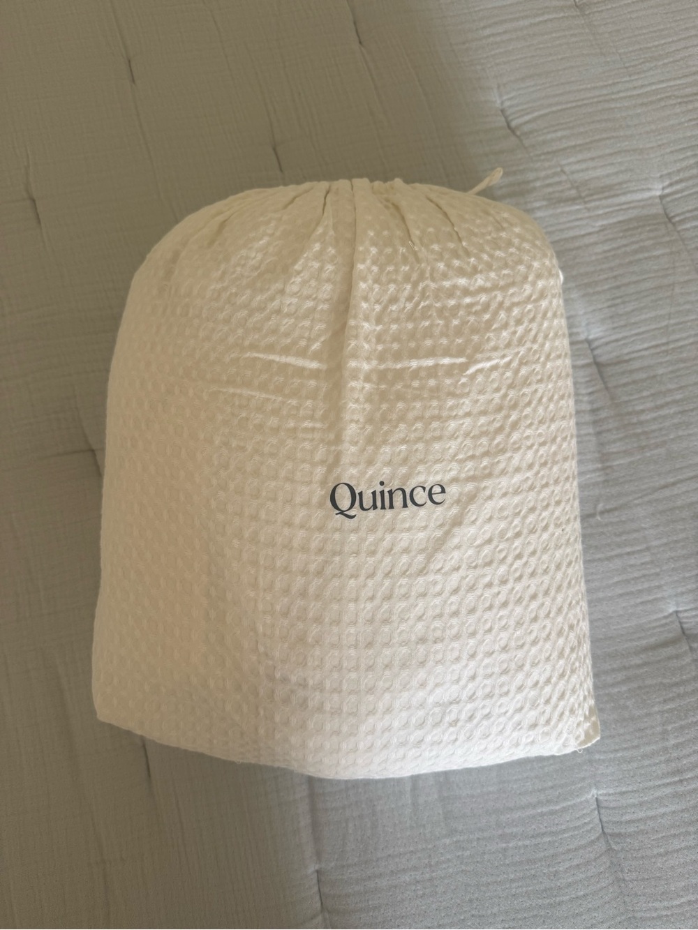 Quince Organic Luxe Honeycomb Duvet Cover Set - Picture 3 of 9